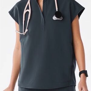 Figs Rafaela Scrub Top in Dark Harbor XS